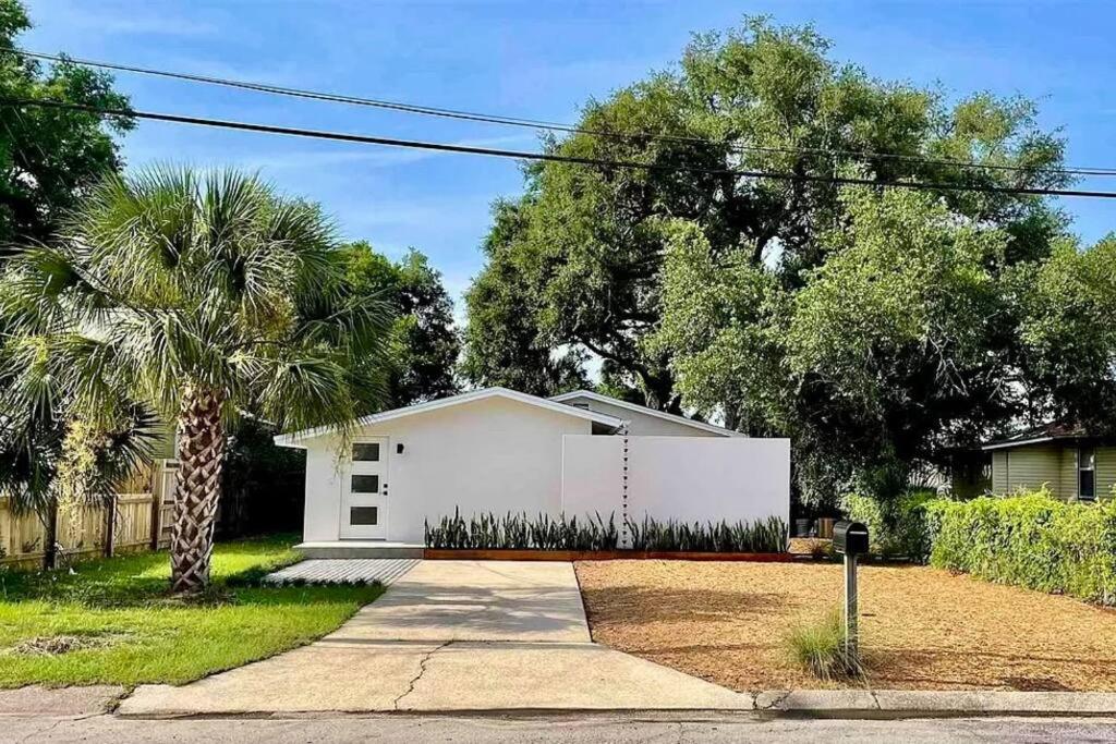 Downtown Dream- Relaxing Escape In Downtown Pensacola Villa Exterior photo